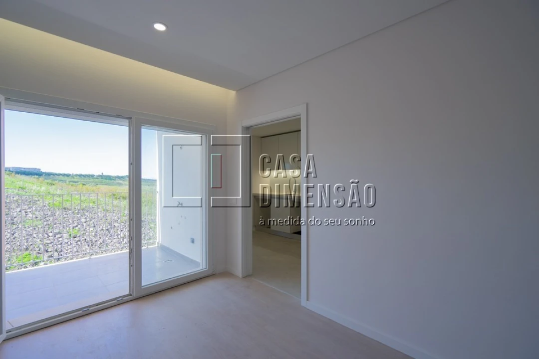 Apartamento T3 para Venda em Venteira Foto 10