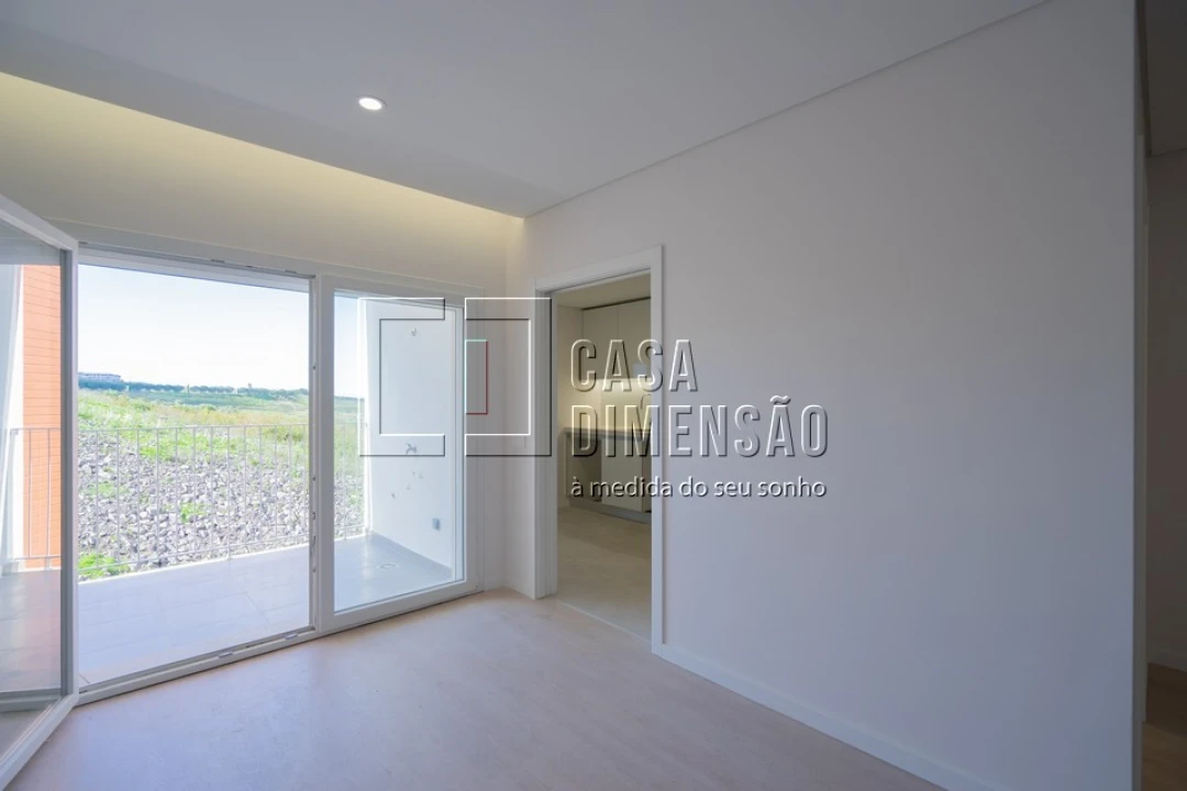 Apartamento T3 para Venda em Venteira Foto 11