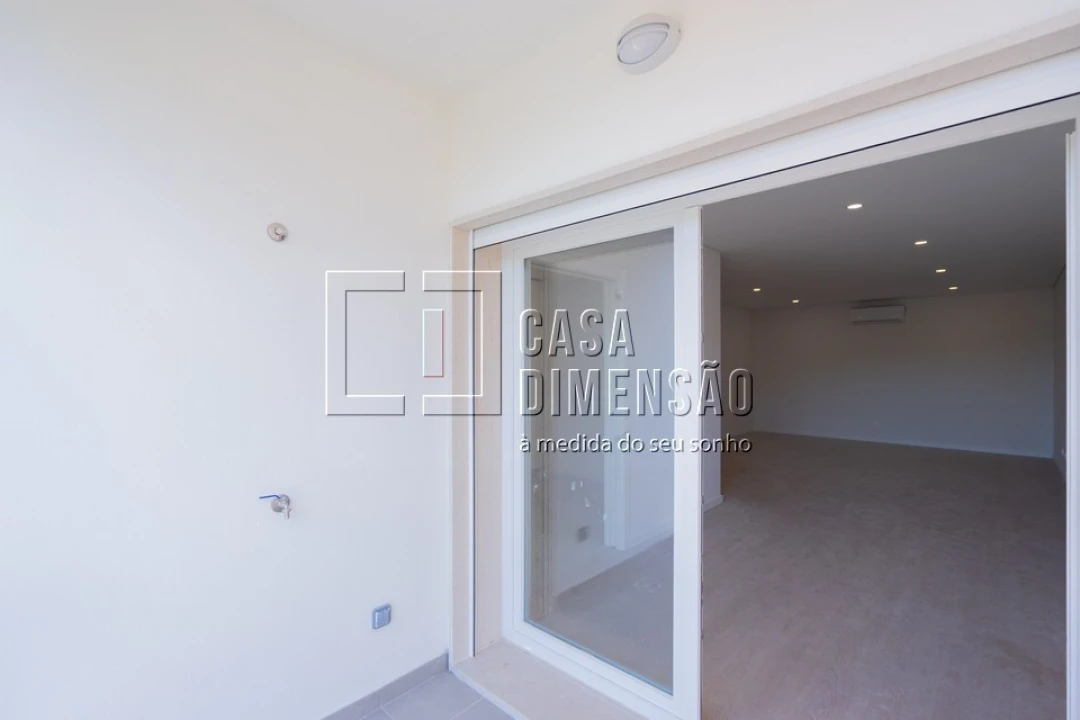 Apartamento T3 para Venda em Venteira Foto 14