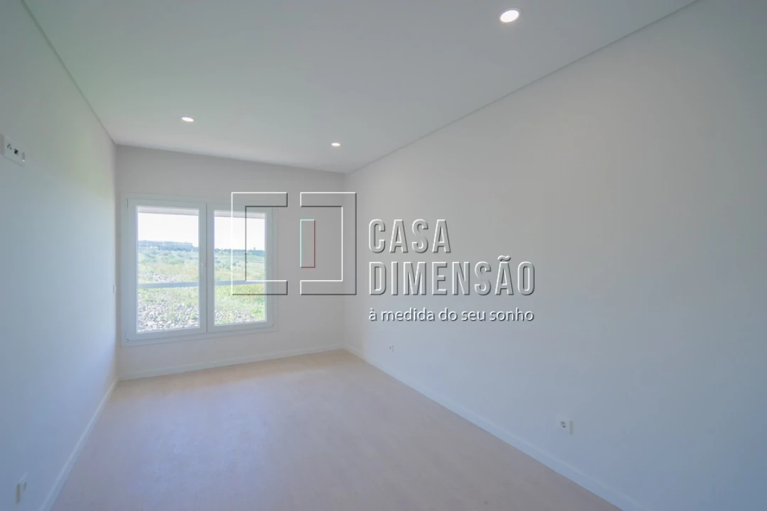 Apartamento T3 para Venda em Venteira Foto 25