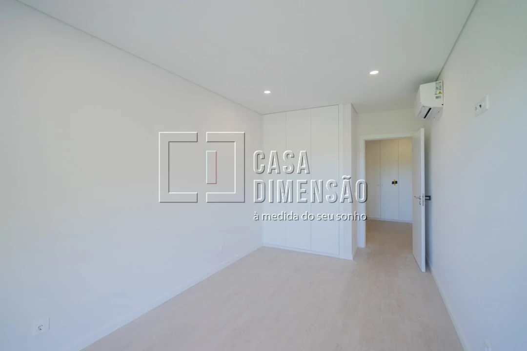 Apartamento T3 para Venda em Venteira Foto 27