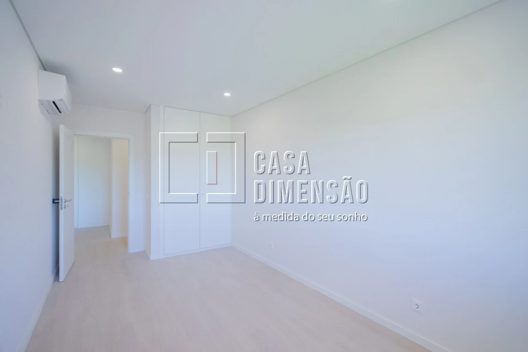 Apartamento T3 para Venda em Venteira Foto 31