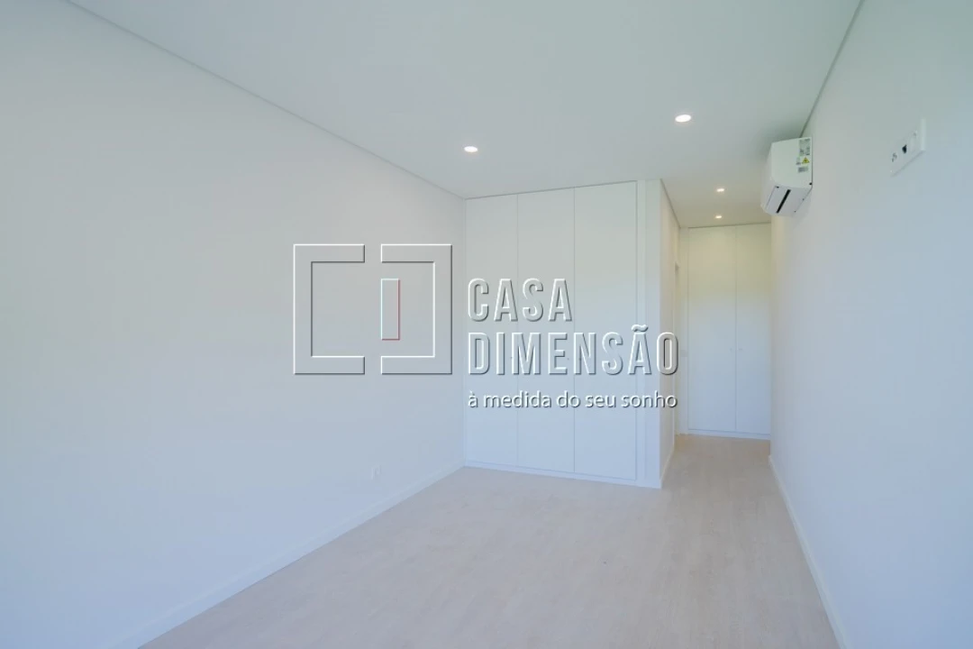 Apartamento T3 para Venda em Venteira Foto 36