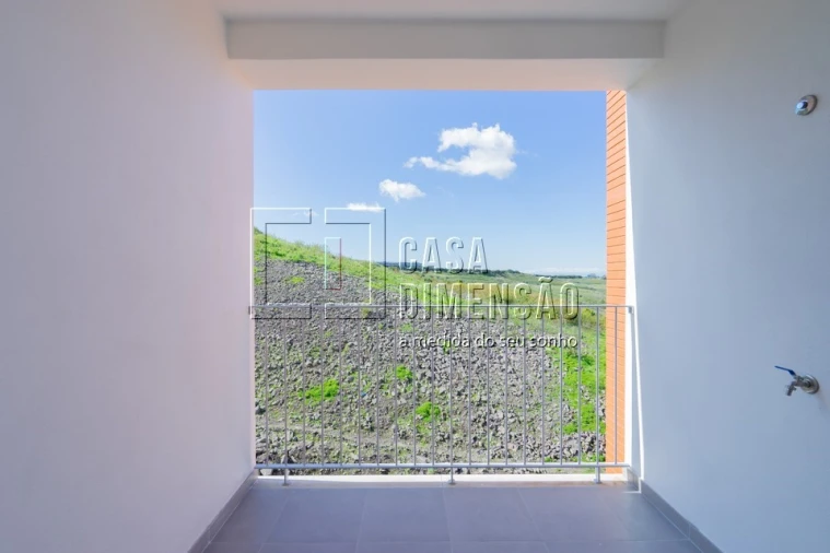 Apartamento T3 para Venda em Venteira Foto 16