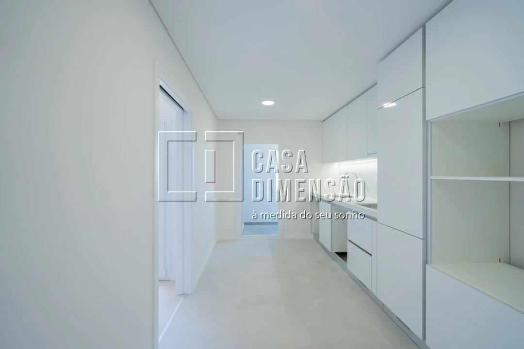 Apartamento T3 para Venda em Carnaxide e Queijas Foto 17