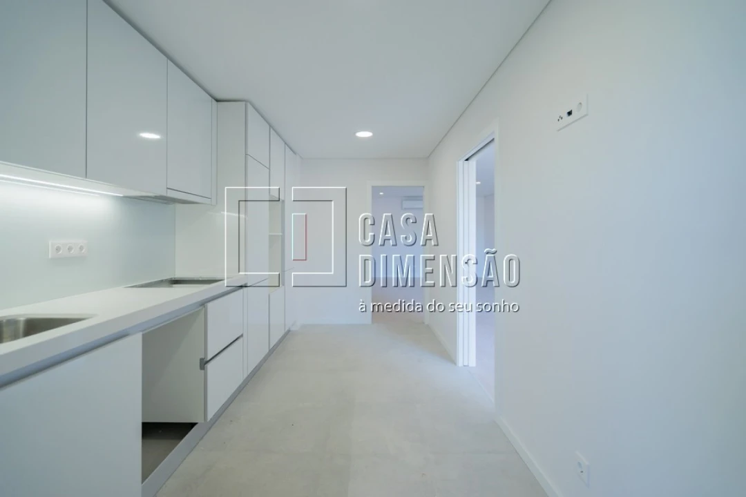 Apartamento T3 para Venda em Carnaxide e Queijas Foto 20