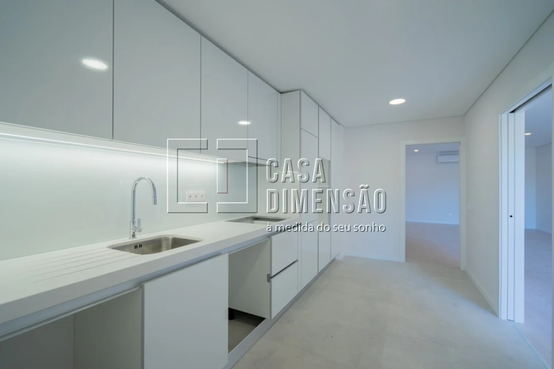 Apartamento T3 para Venda em Carnaxide e Queijas Foto 21