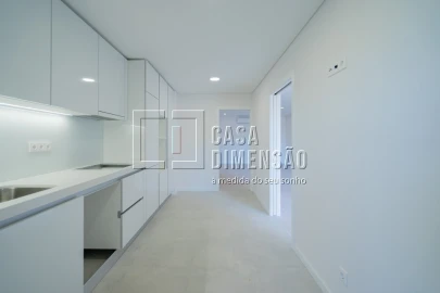 Apartamento T3 para Venda em Carnaxide e Queijas
