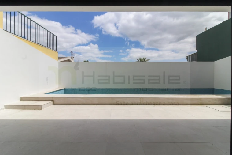 Moradia T5 para Venda em Loures Foto 65