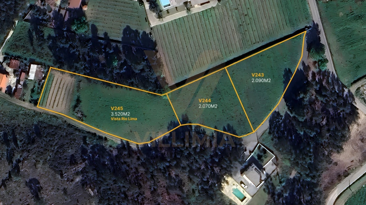 Terreno para Venda em Refoios do Lima Foto 6