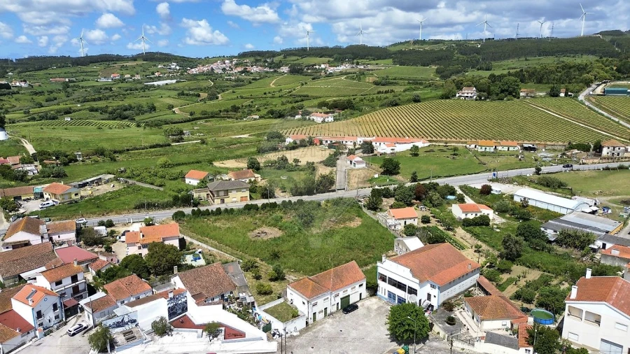 Moradia T5 para Venda em Carvoeira e Carmões Foto 3