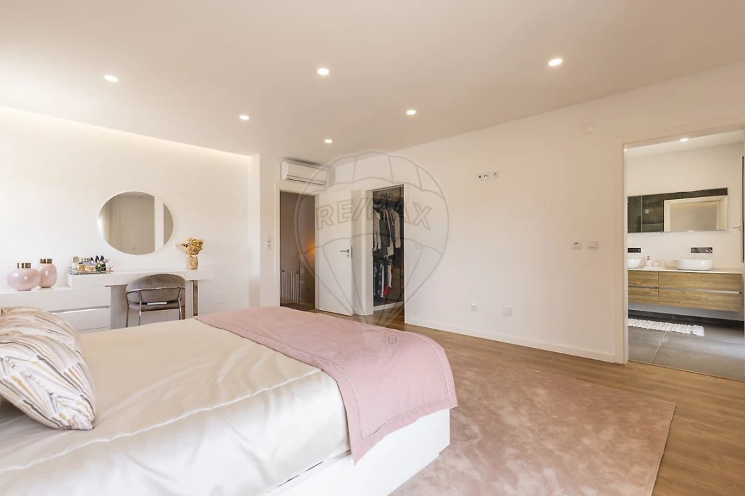 Moradia T4 para Venda em Ponte do Rol Foto 19