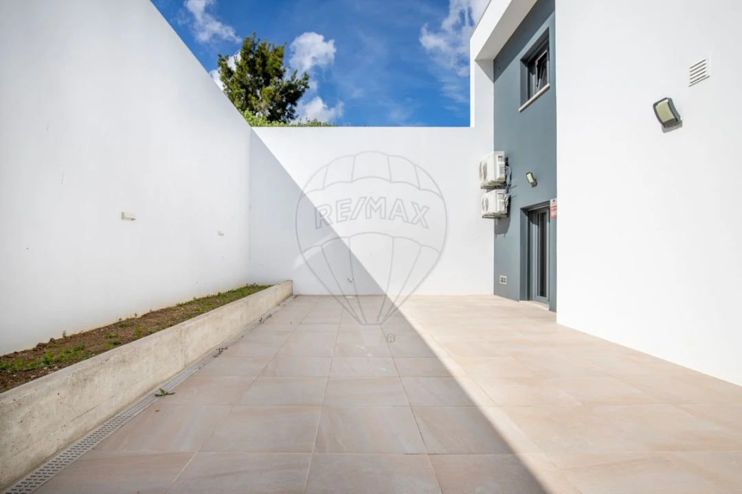 Moradia T4 para Venda em Ponte do Rol Foto 36