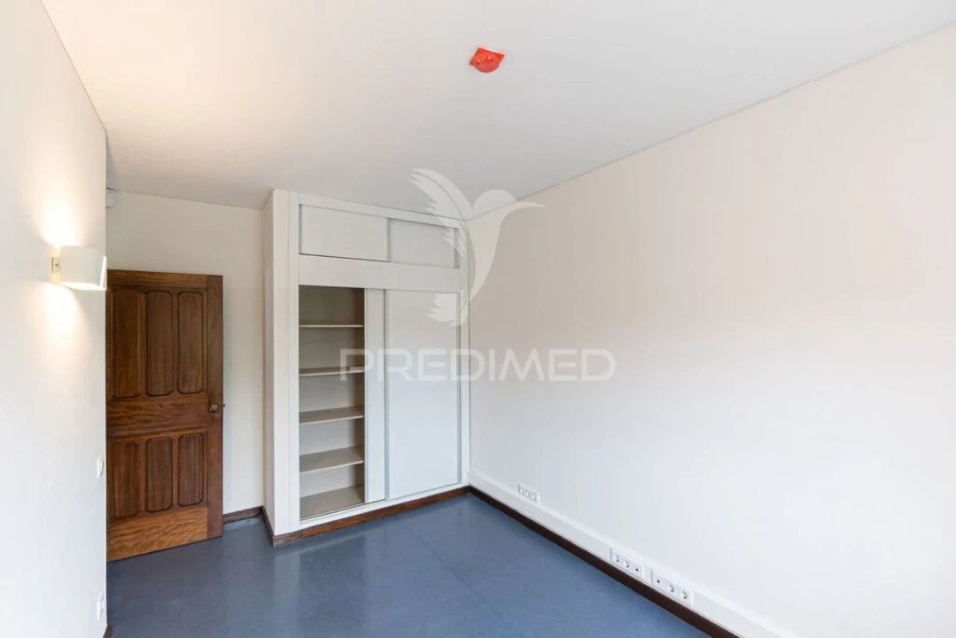 Escritório para Arrendamento em Ramalde Foto 7