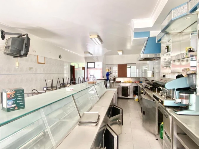 Loja para Venda em Santa Iria de Azoia, São João da Talha e Bobadela Foto 6