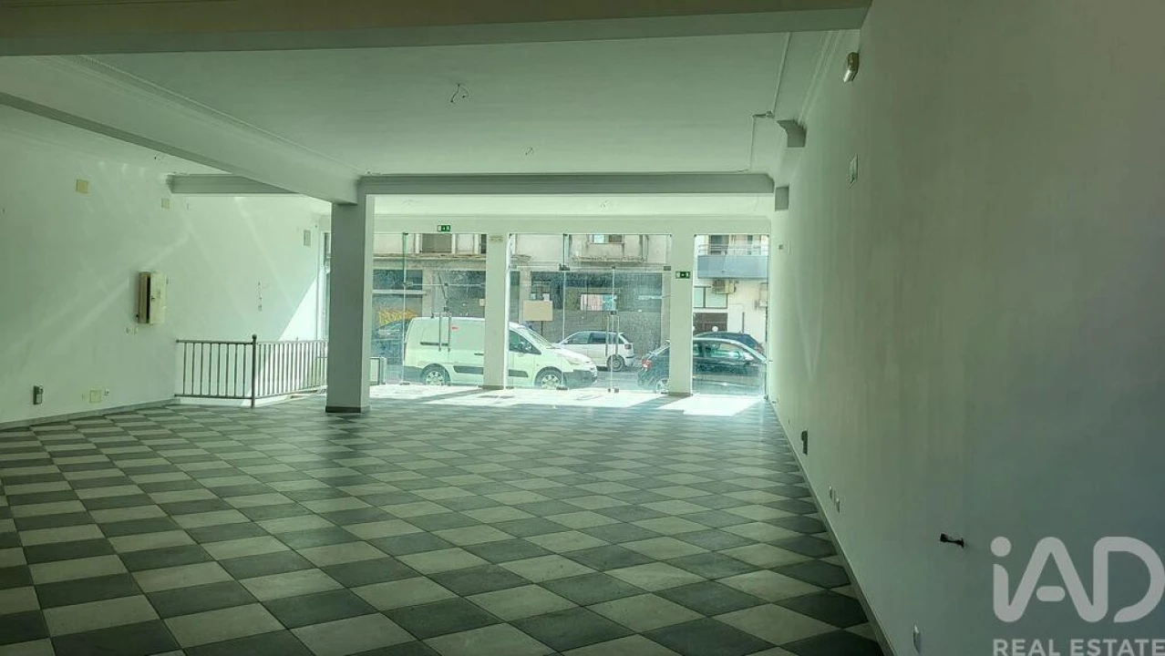 Loja para Arrendamento em Arrimal e Mendiga Foto 16