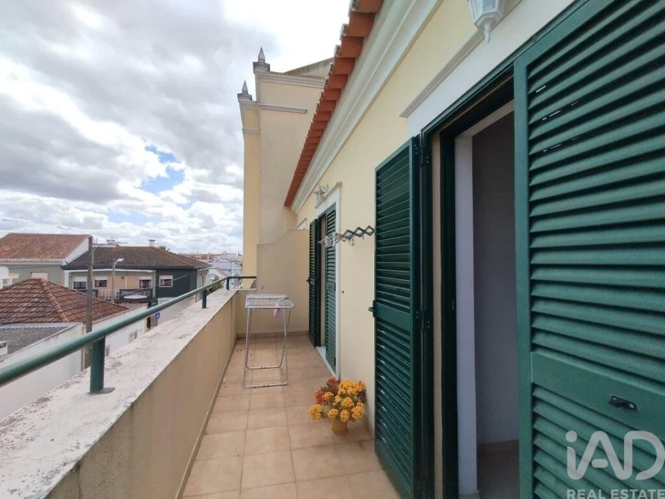 Apartamento T2 para Venda em Almeirim Foto 14