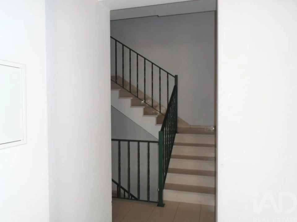 Apartamento T2 para Venda em Almeirim Foto 9