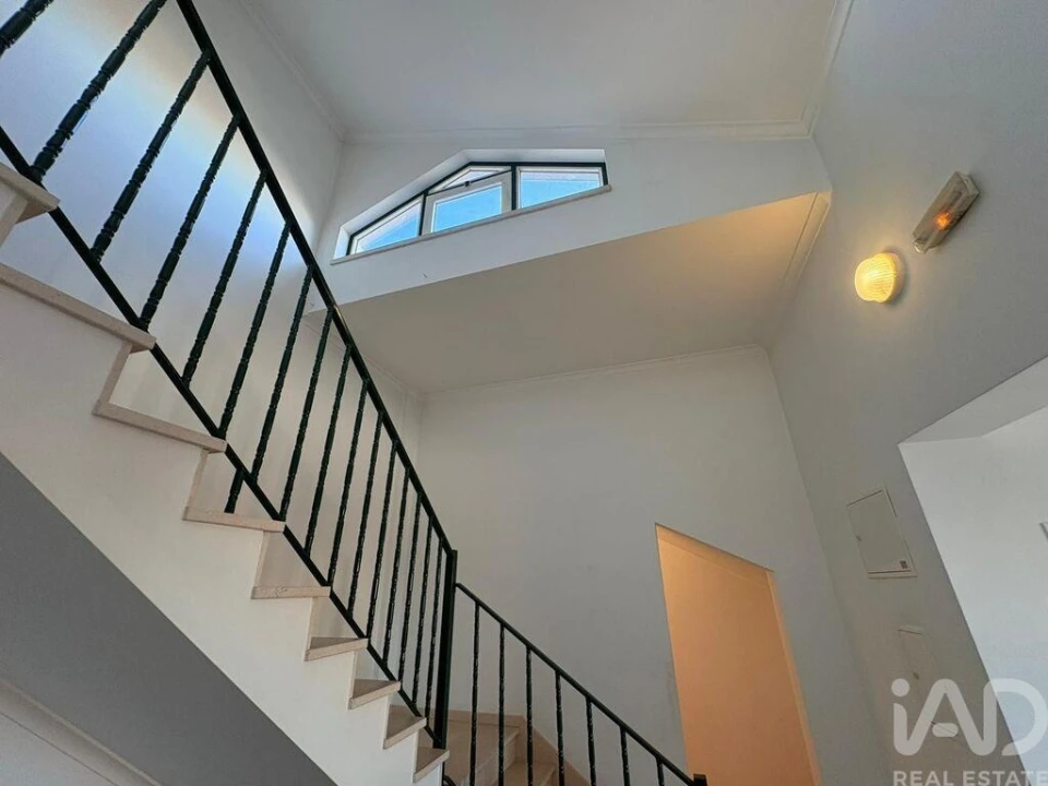 Apartamento T2 para Venda em Almeirim Foto 8