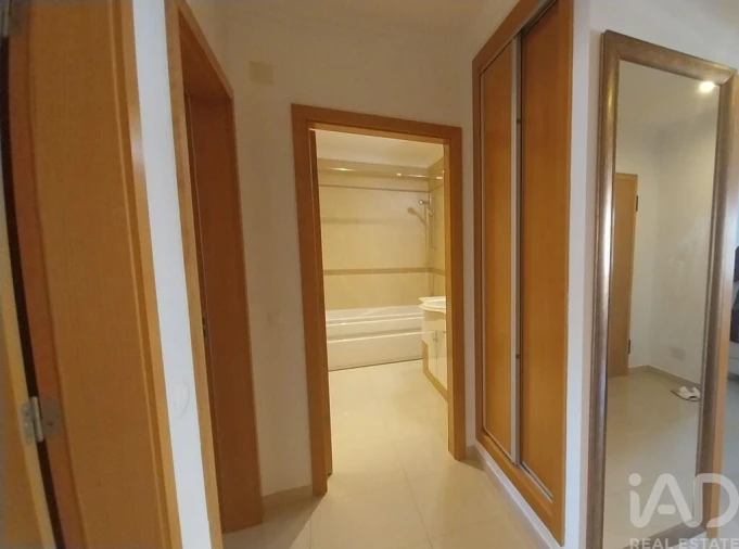 Apartamento T2 para Venda em Almeirim Foto 17