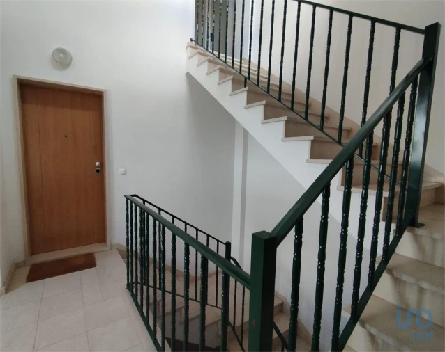 Apartamento T2 para Venda em Almeirim Foto 9