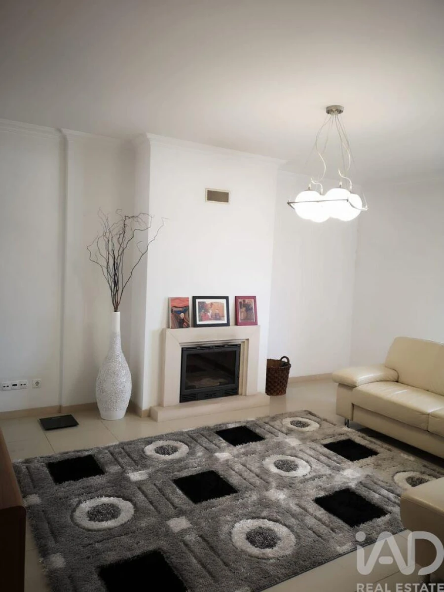 Apartamento T2 para Venda em Almeirim Foto 8