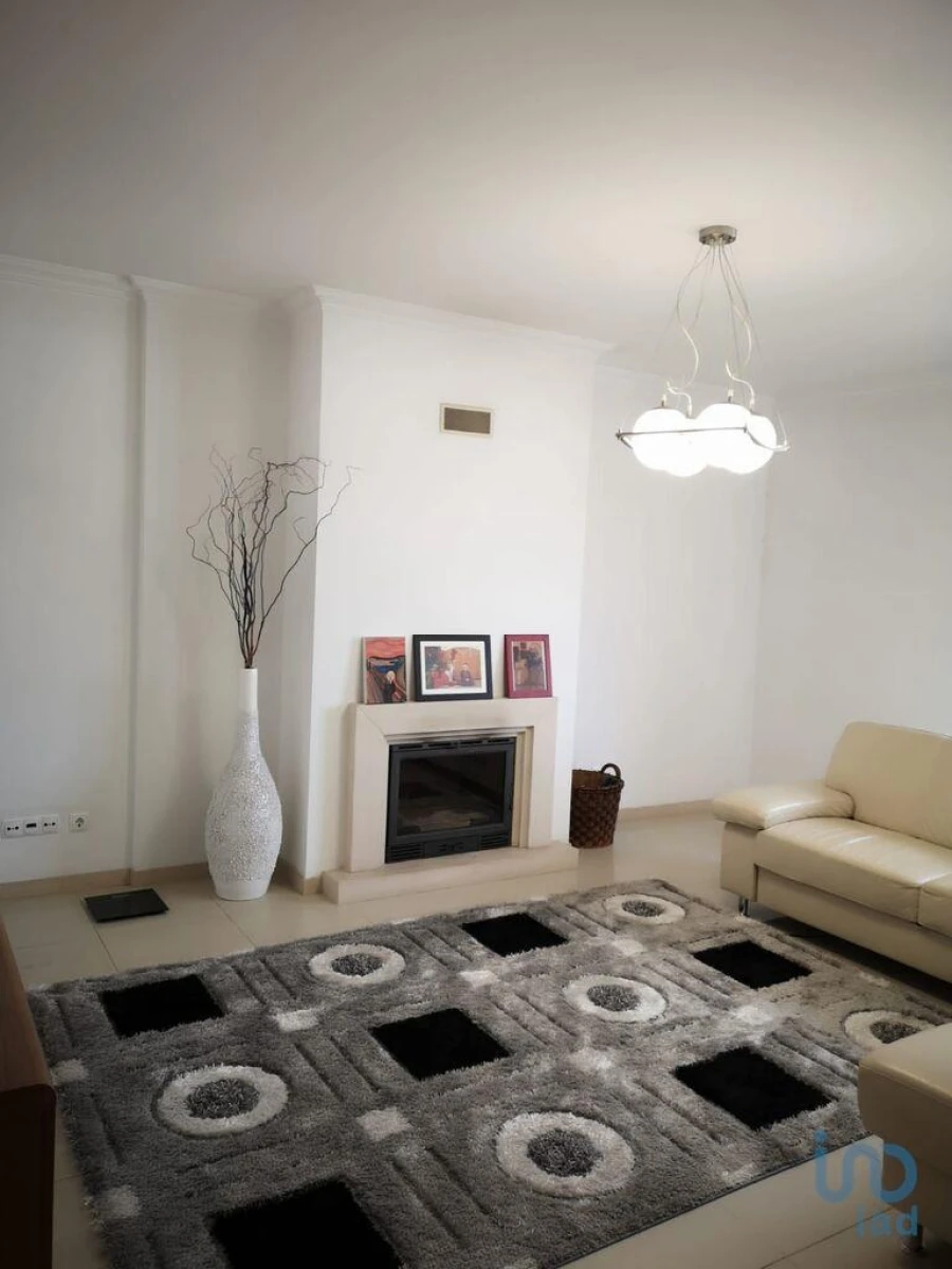 Apartamento T2 para Venda em Almeirim Foto 11