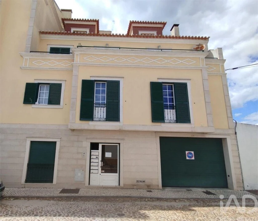 Apartamento T2 para Venda em Almeirim Foto 3