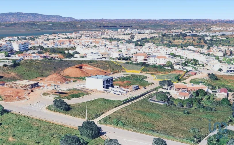 Terreno para Venda em Estômbar e Parchal Foto 8