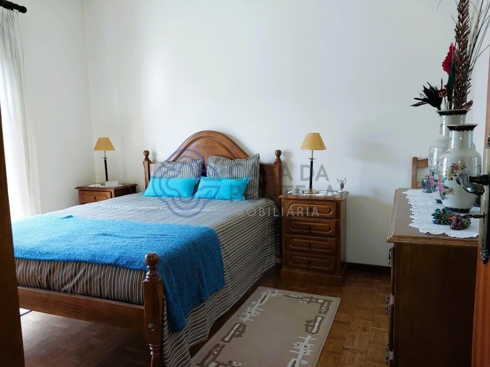 Moradia T3 para Venda em Torre de D. Chama Foto 17