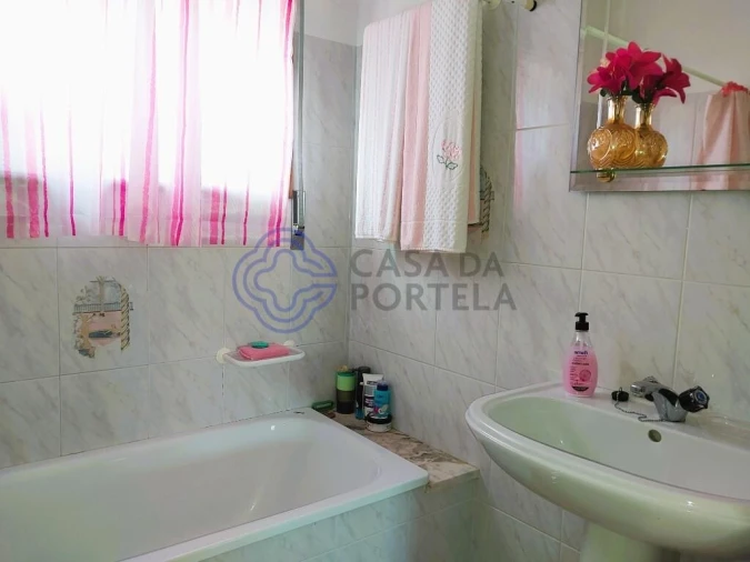 Moradia T3 para Venda em Torre de D. Chama Foto 21