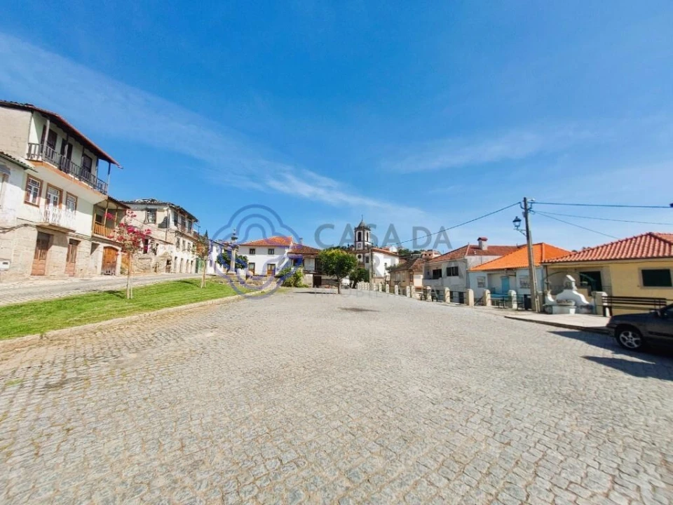 Moradia T3 para Venda em Torre de D. Chama Foto 26