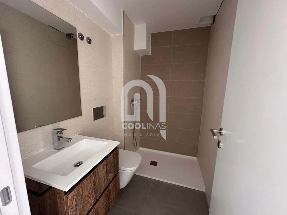 Apartamento T2 para Venda em Corroios Foto 7
