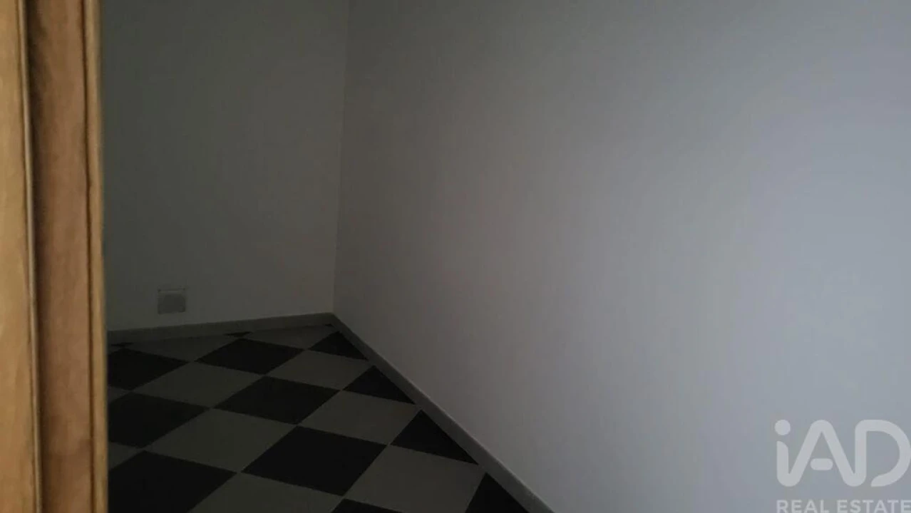 Loja para Venda em Arrimal e Mendiga Foto 24