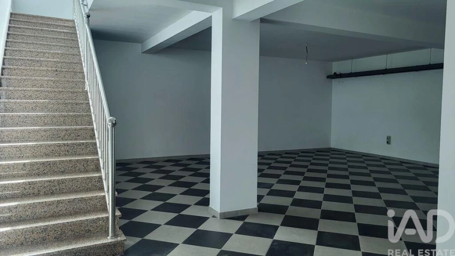 Loja para Venda em Arrimal e Mendiga Foto 21