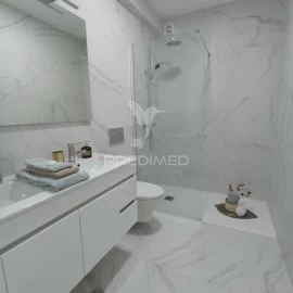 Apartamento T3 para Venda em Benfica