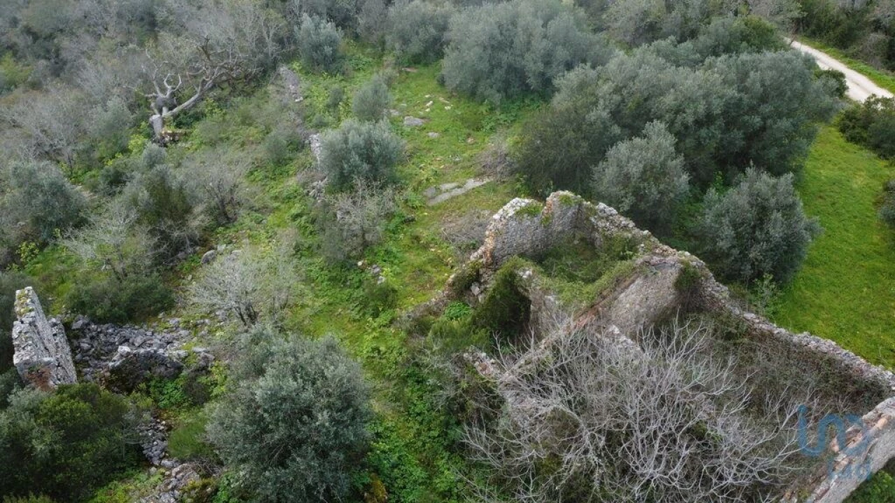 Terreno para Venda em Chãos Foto 3