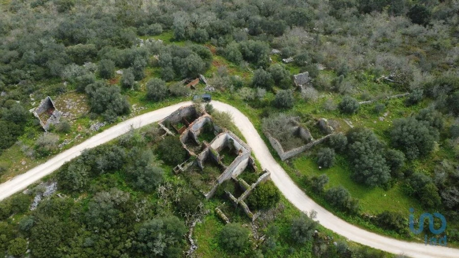 Terreno para Venda em Chãos