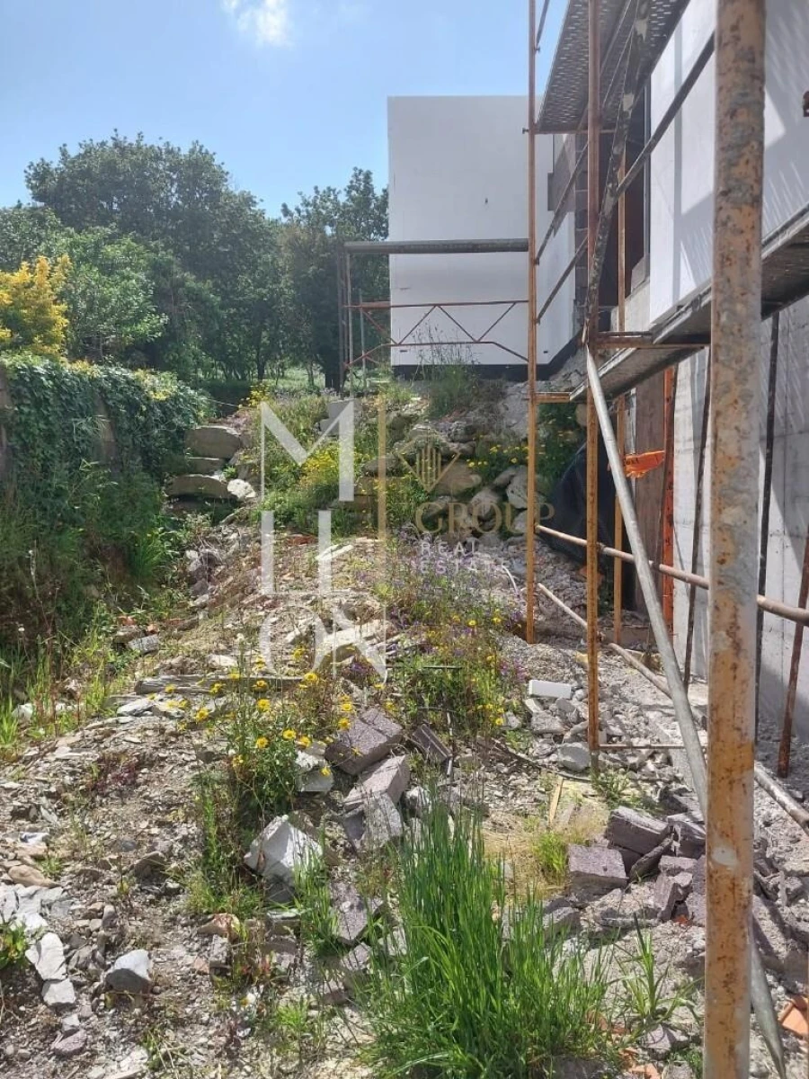 Moradia T3 para Venda em Campo e Sobrado Foto 9