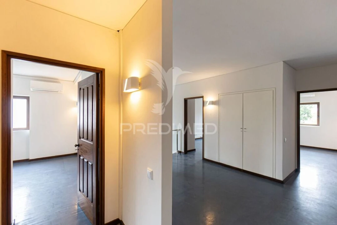 Escritório para Arrendamento em Ramalde Foto 4