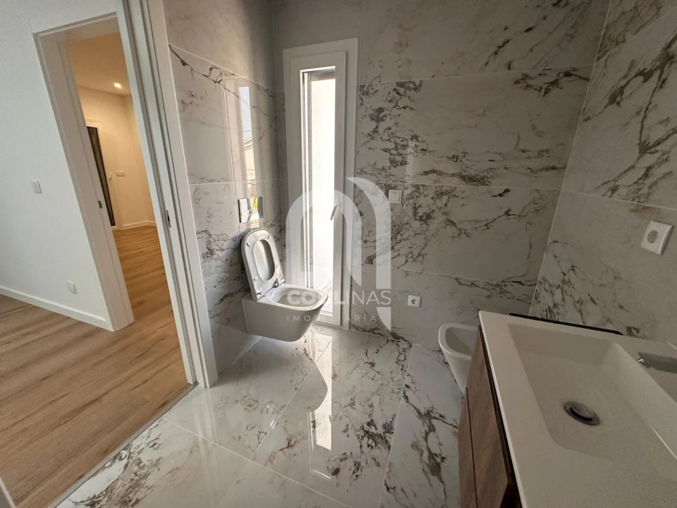 Apartamento T3 para Venda em Corroios Foto 9