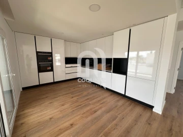 Apartamento T3 para Venda em Corroios