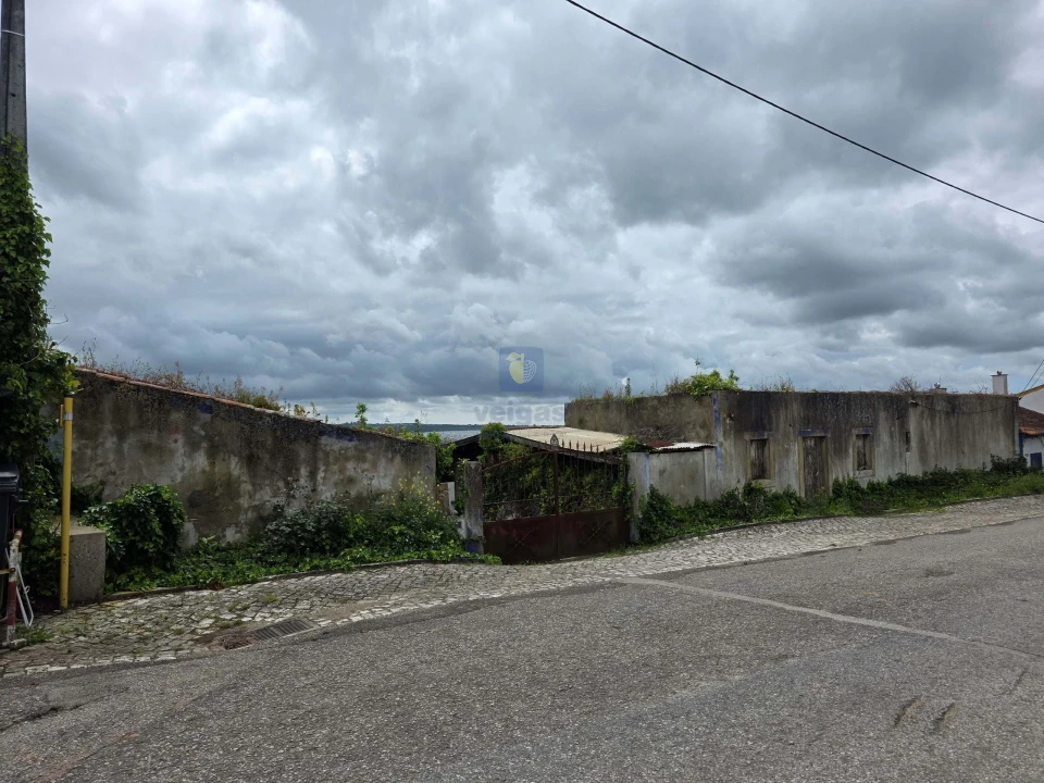 Moradia T3 para Venda em Caldas da Rainha - Santo Onofre e Serra do Bouro Foto 1