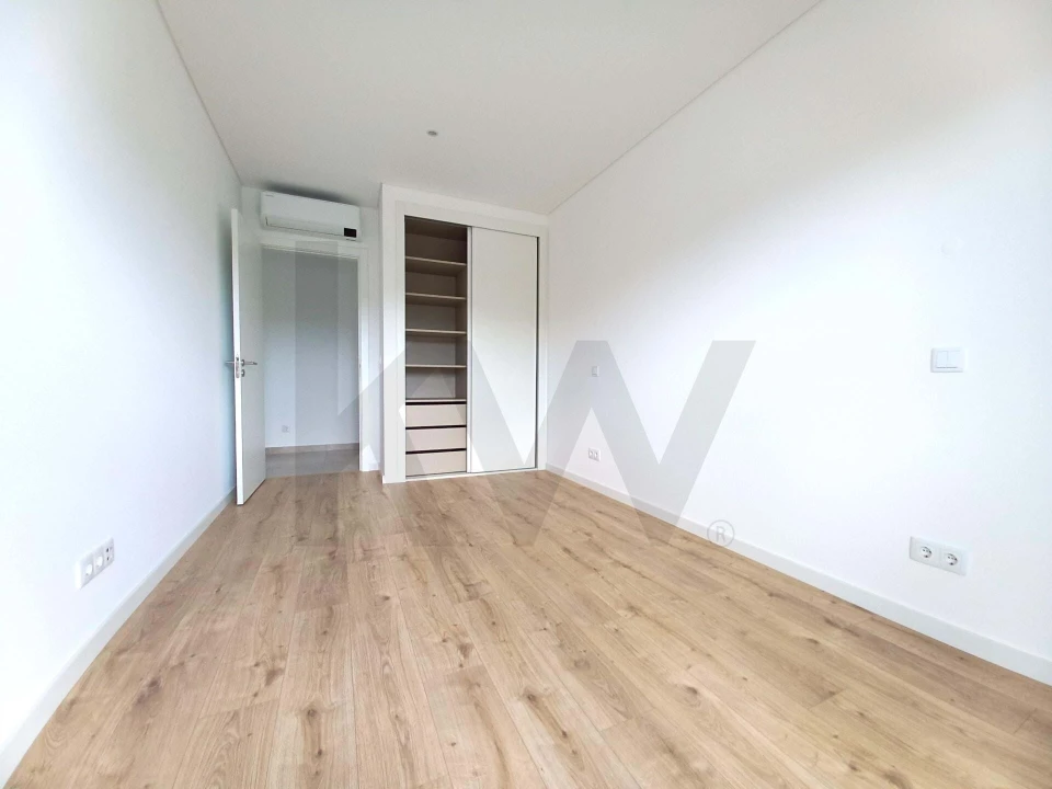 Apartamento T4 para Venda em Conceição e Cabanas de Tavira Foto 23
