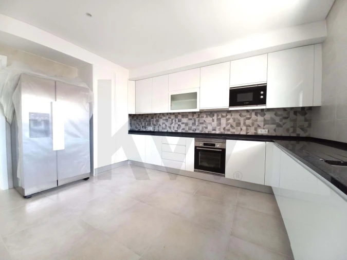 Apartamento T4 para Venda em Conceição e Cabanas de Tavira Foto 10