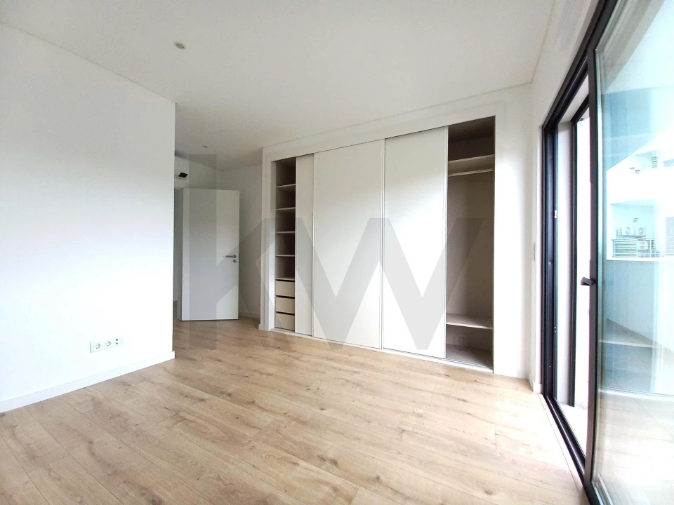 Apartamento T4 para Venda em Conceição e Cabanas de Tavira Foto 25