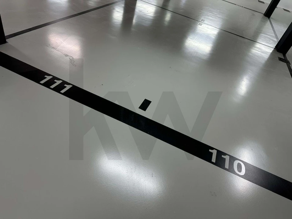 Garagem para Venda em Lagos (São Sebastião e Santa Maria) Foto 4