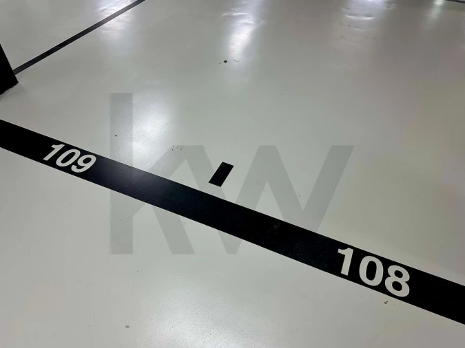 Garagem para Venda em Lagos (São Sebastião e Santa Maria) Foto 2