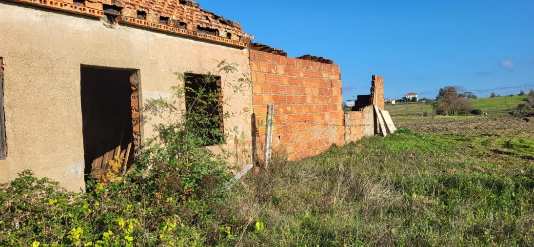 Terreno para Venda em Toulões Foto 10
