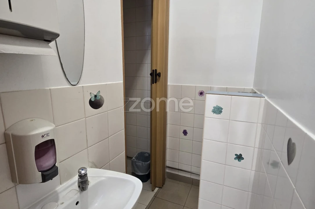 Negócio para Venda em Leiria, Pousos, Barreira e Cortes Foto 14